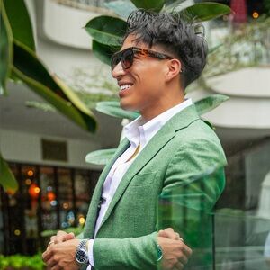 Meet your Posher, Jordain